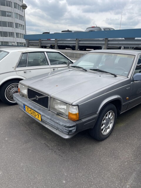 Volvo 740 1986.11